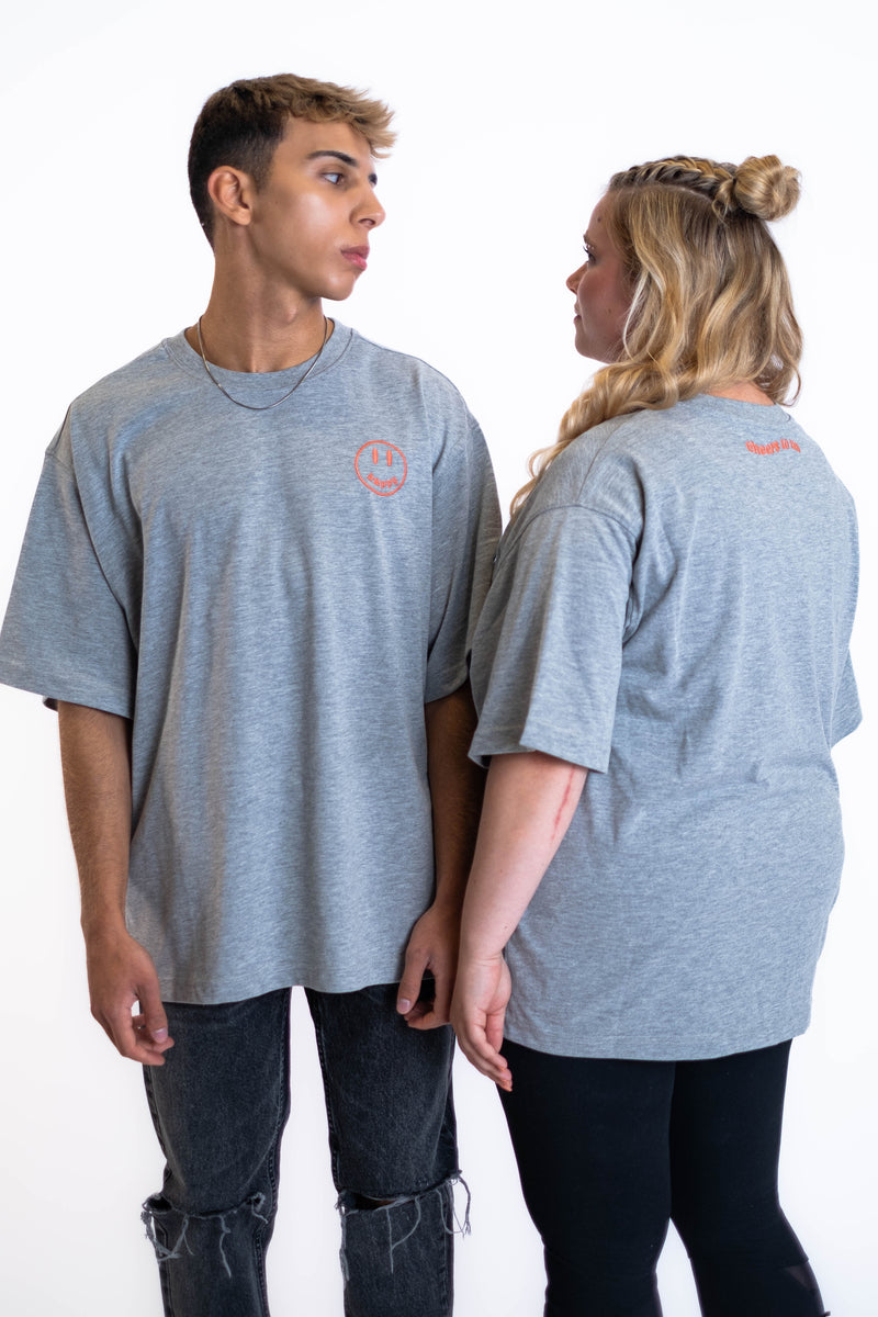 Oversized Tee „Cheers to us“ - Hellgrau-zoom-