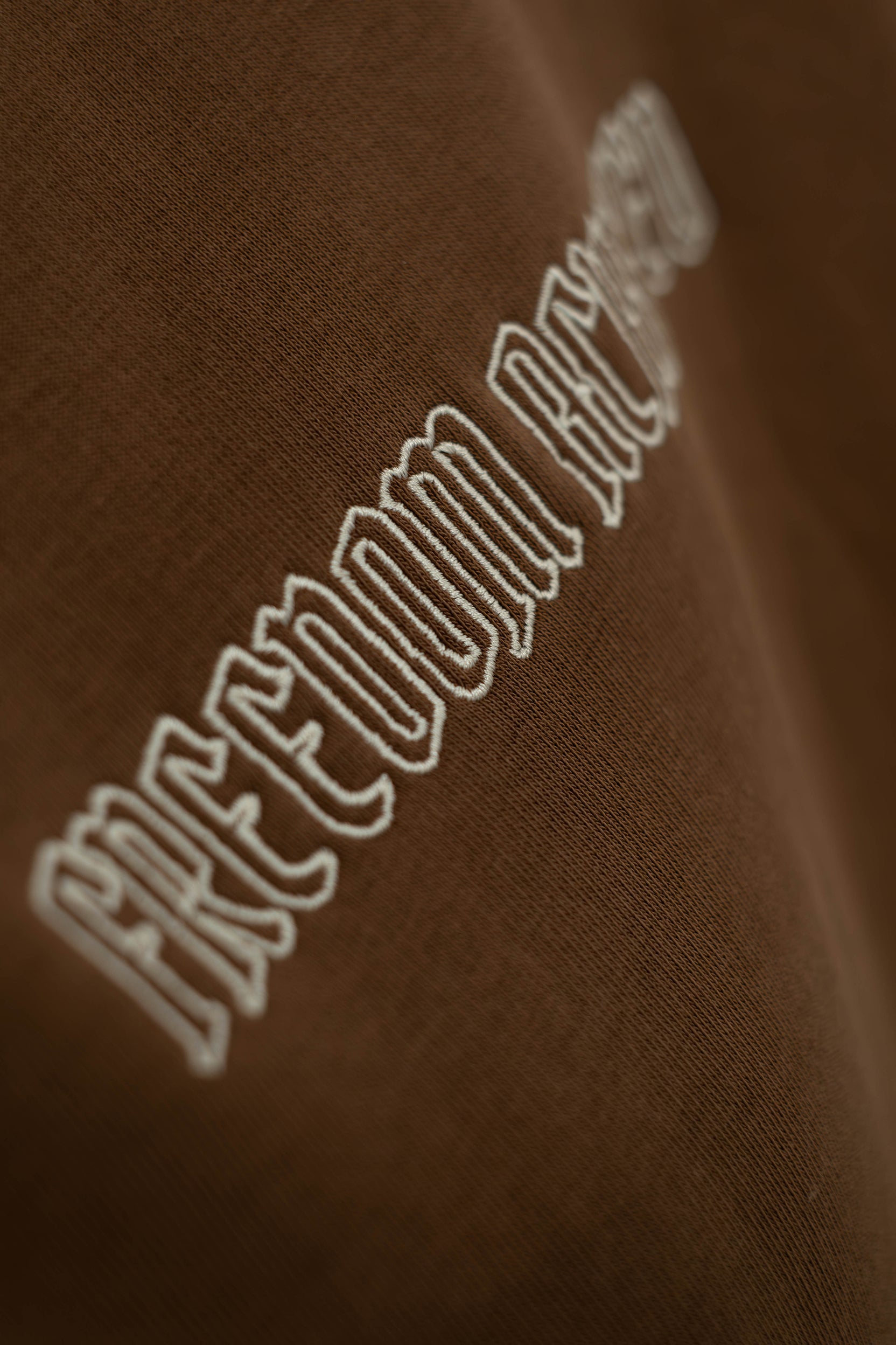 Oversized Cropped Zipper „Freedom" - Brown-7
