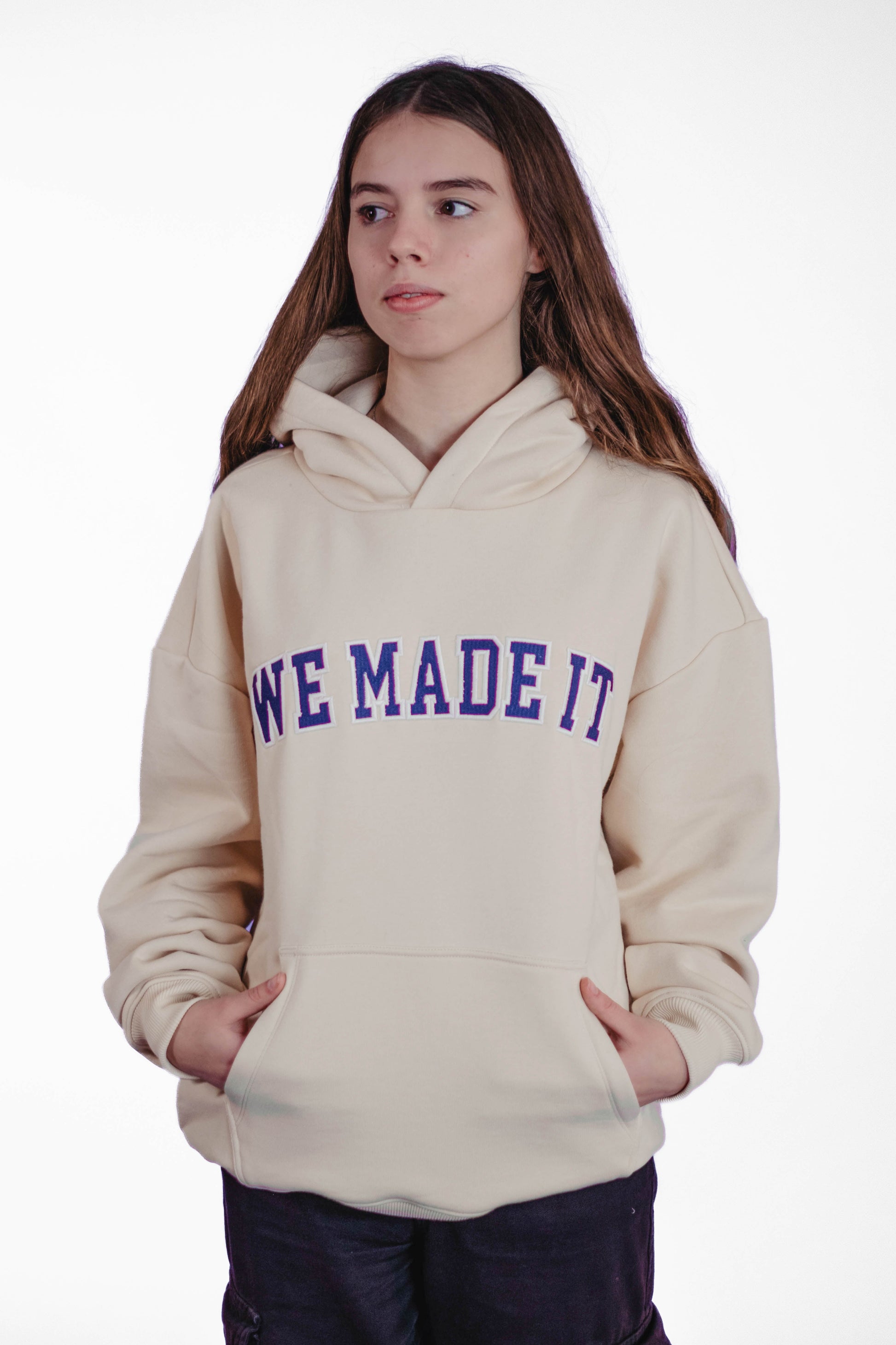 Oversize Hoodie „We made it“ - Beige-1