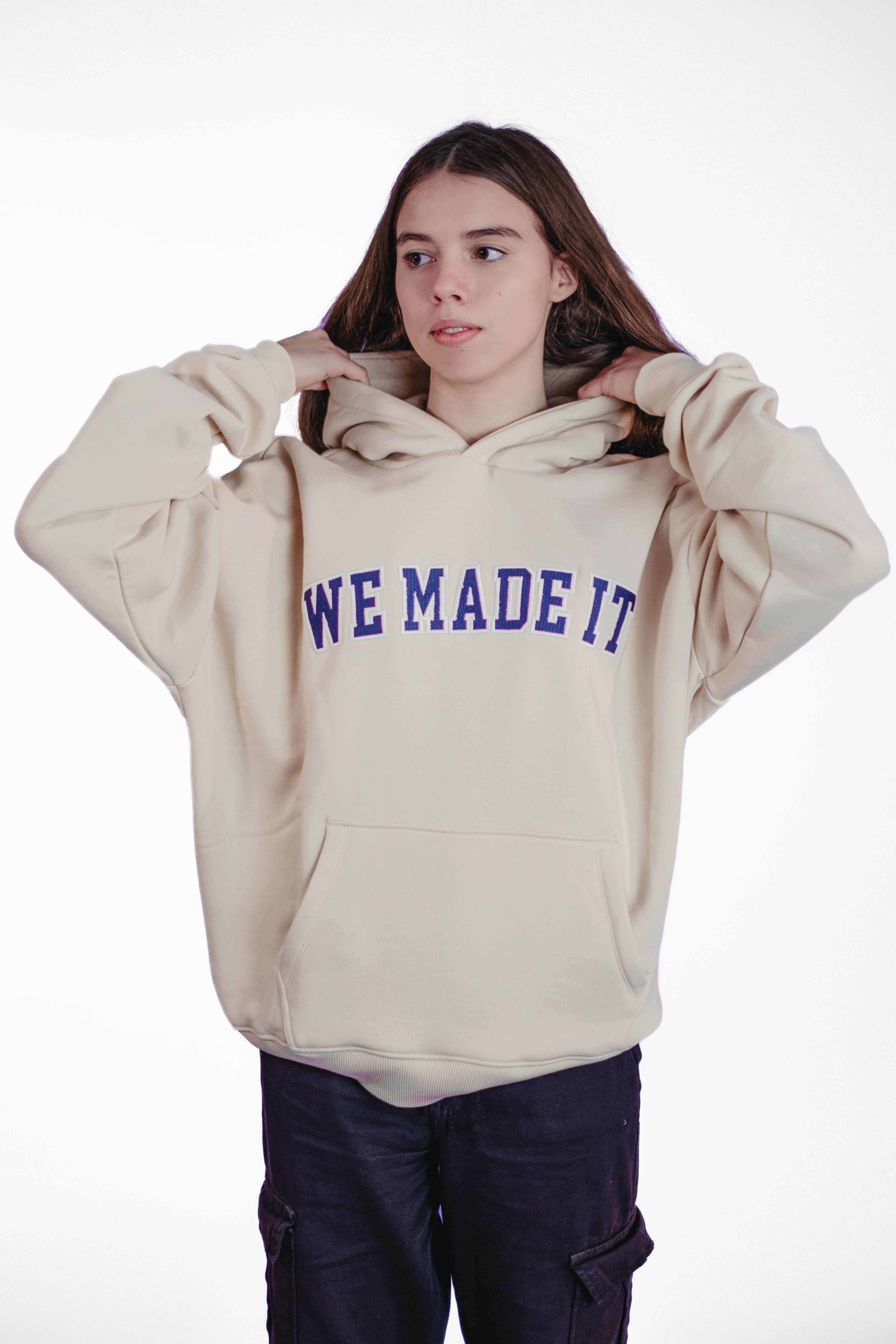 Oversize Hoodie „We made it“ - Beige-zoom-4