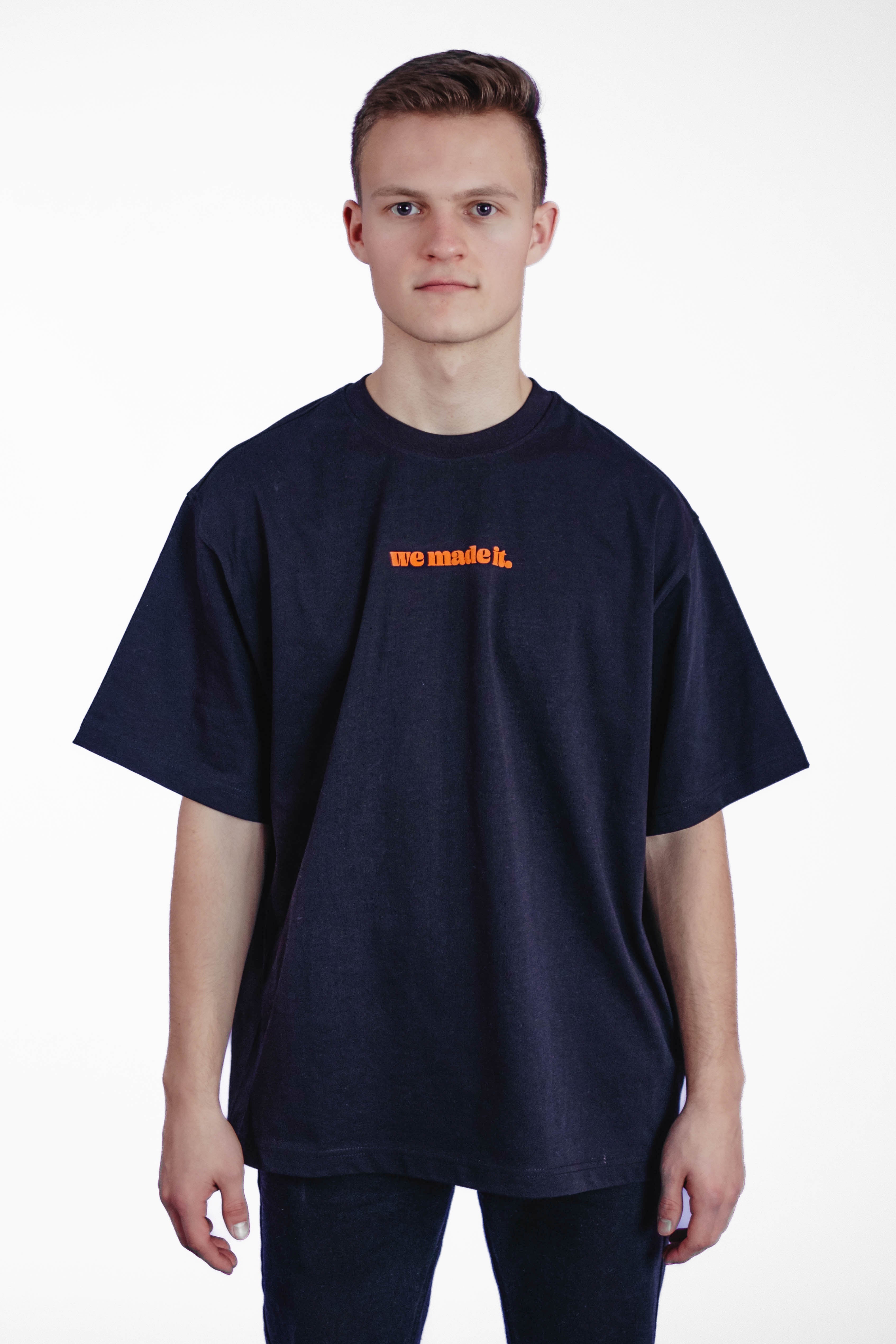 Oversize Tee „We made it“ - Schwarz-zoom-2