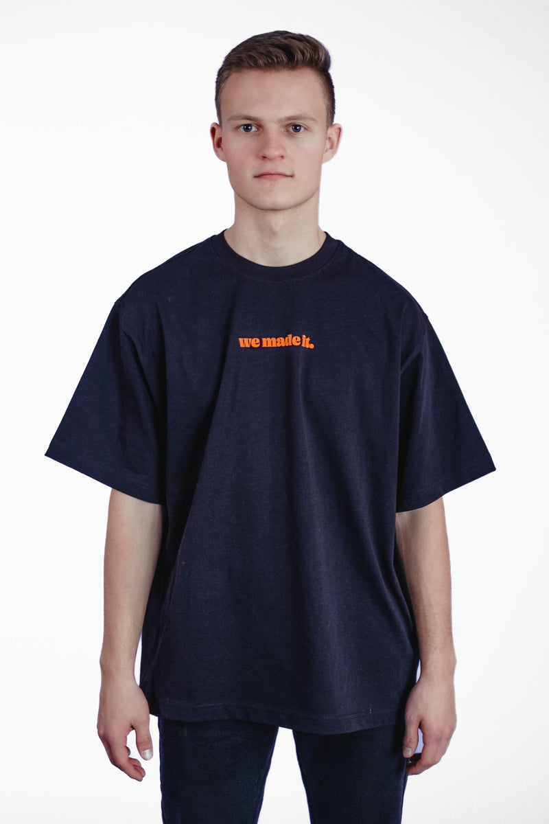 Oversize Tee „We made it“ - Schwarz-zoom-