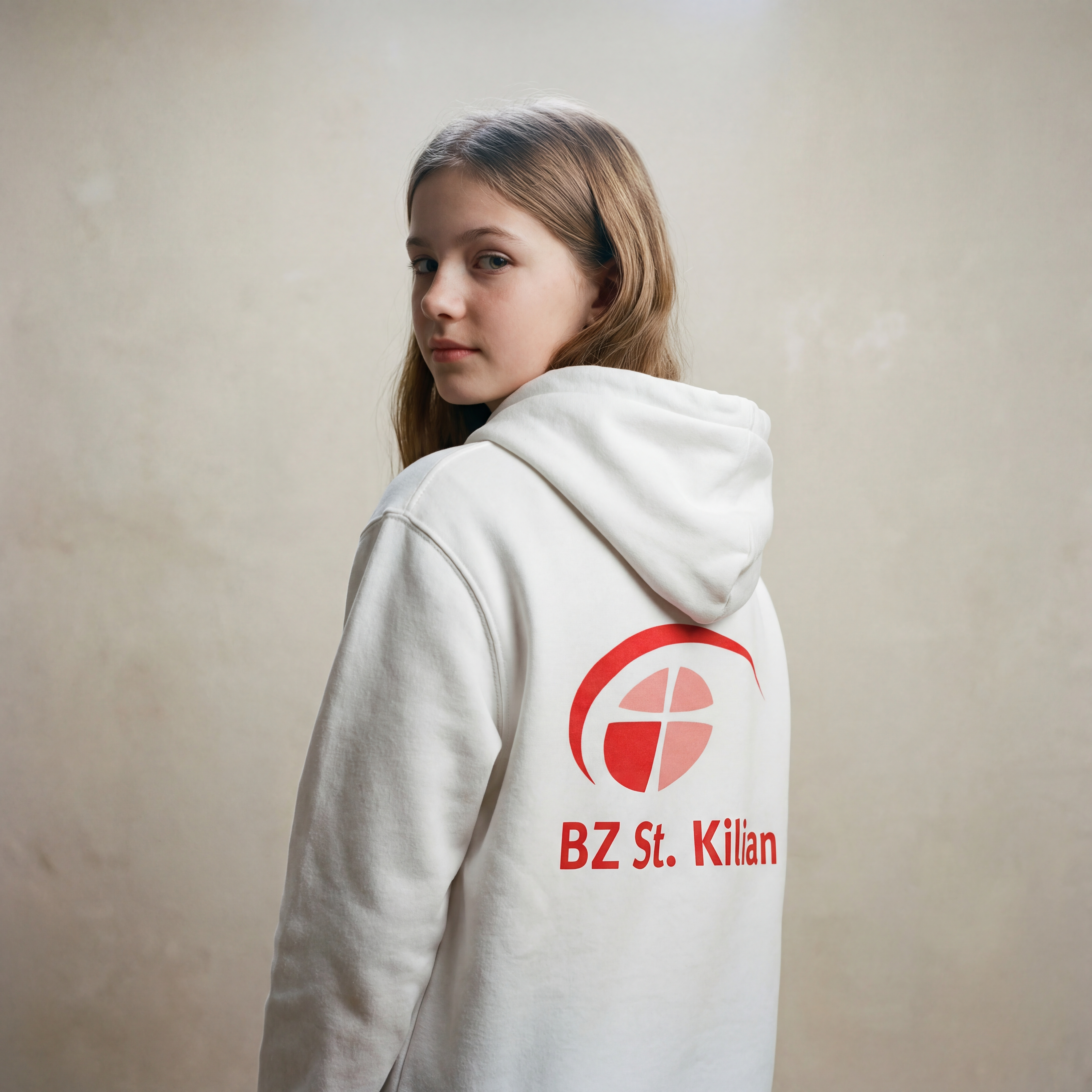 Premium Kinder Hoodie mit großem Rückenlogo (St. Kilian)
