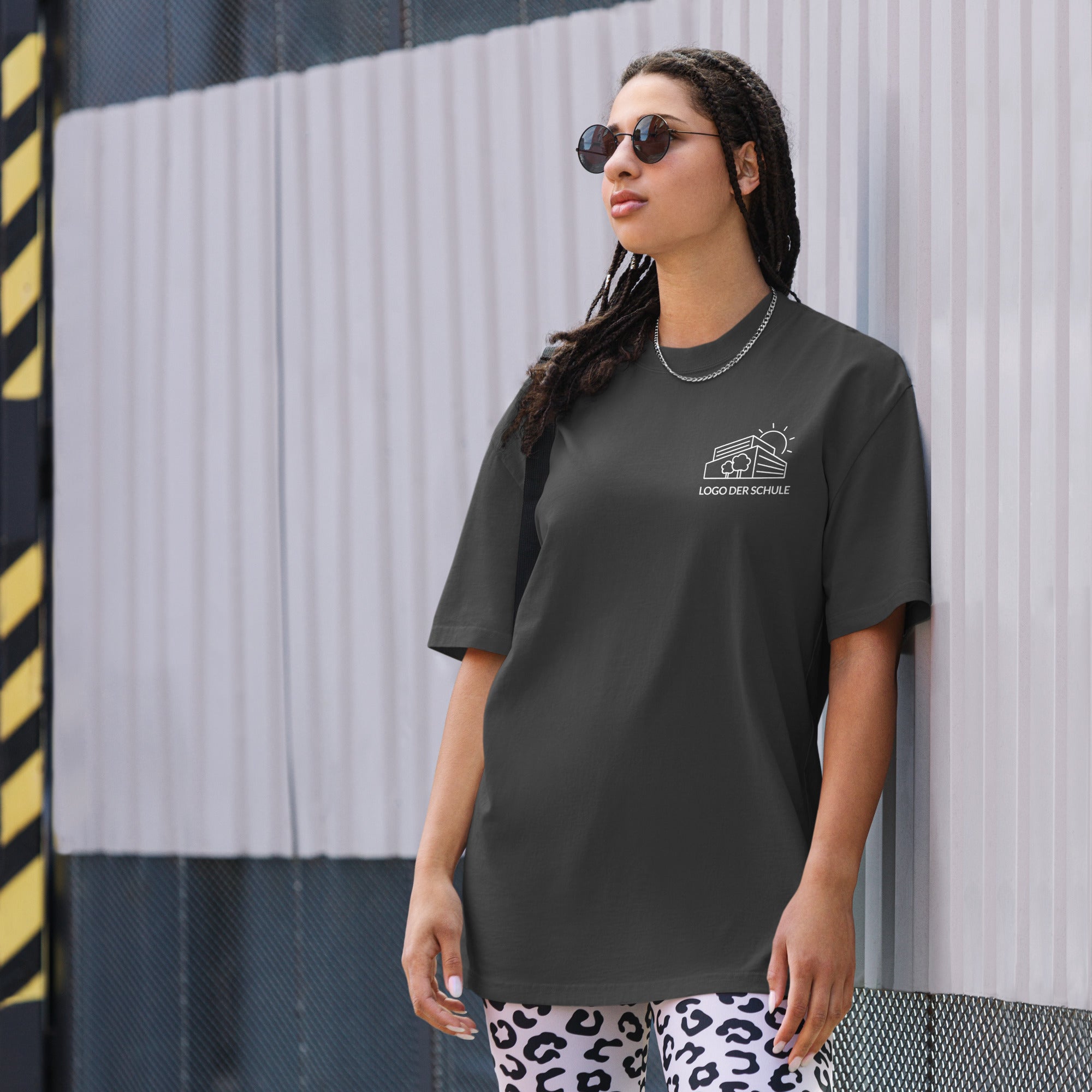 Oversized T-Shirt mit verwaschenem Look-zoom-4